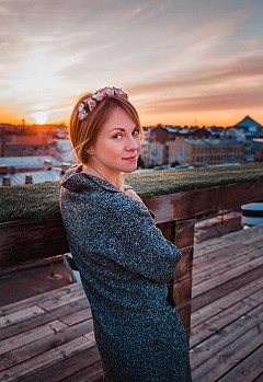 Люба Захарова