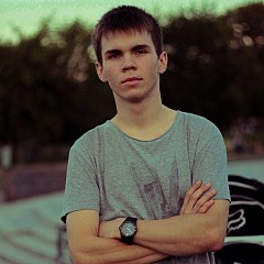 Женя Ушаков