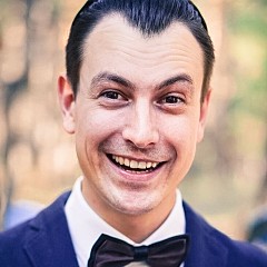 Андрей Захаров