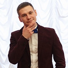 Александр Манякин