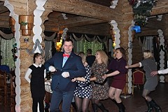 Арсений Петров