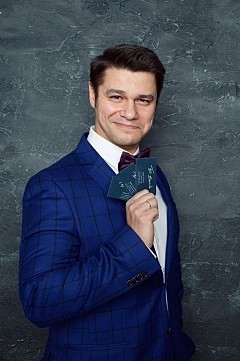 Борис Елисеев