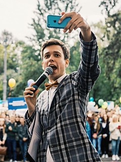 Андрей Новиков