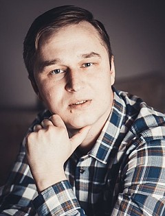Денис Дешин