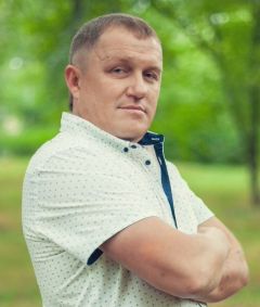 Сергей Романов