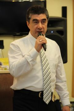 Рефкат Волков