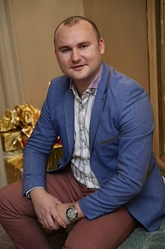 Денис Назаренко